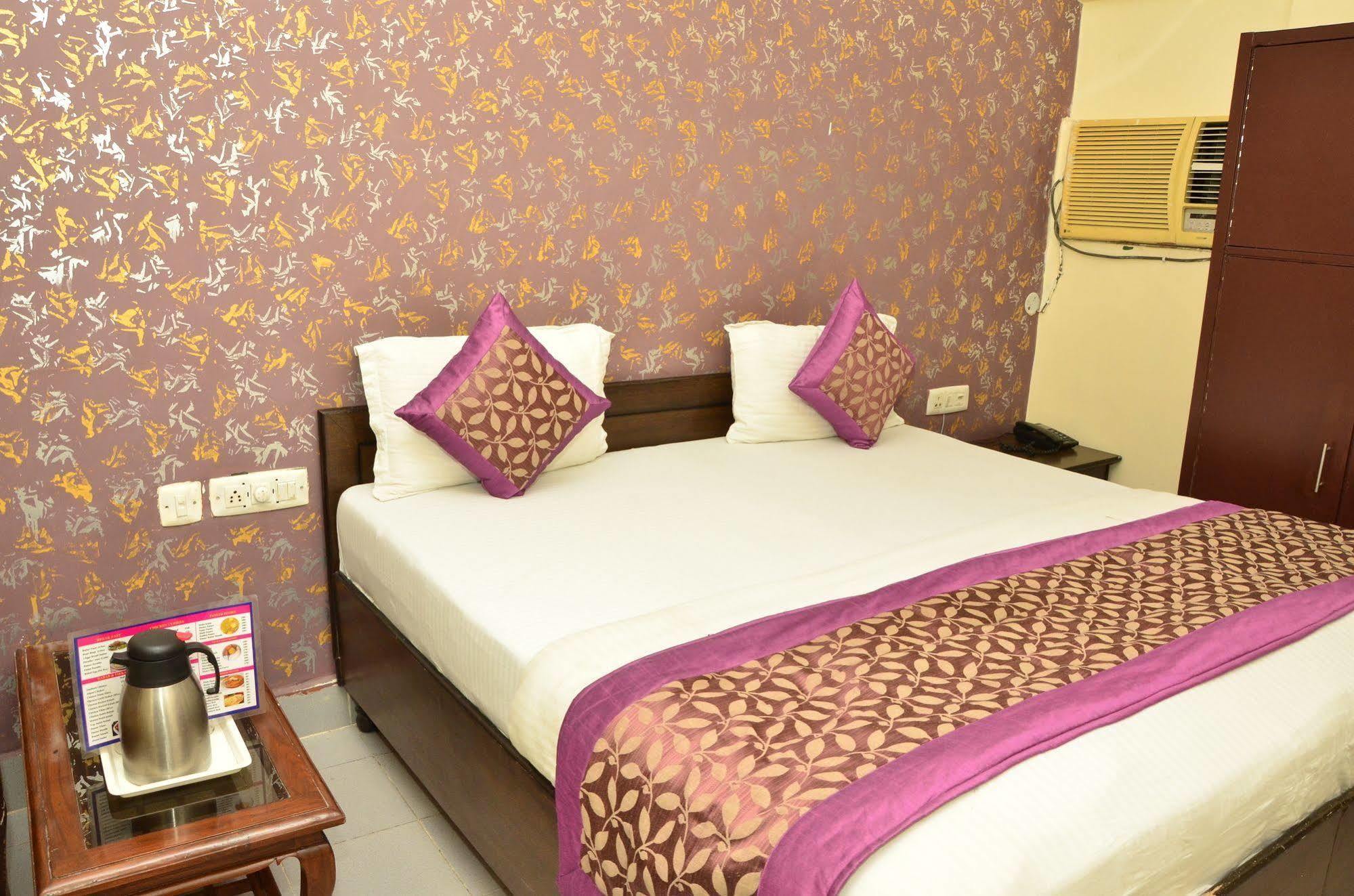 Super Hotel O Global New Delhi Exterior foto