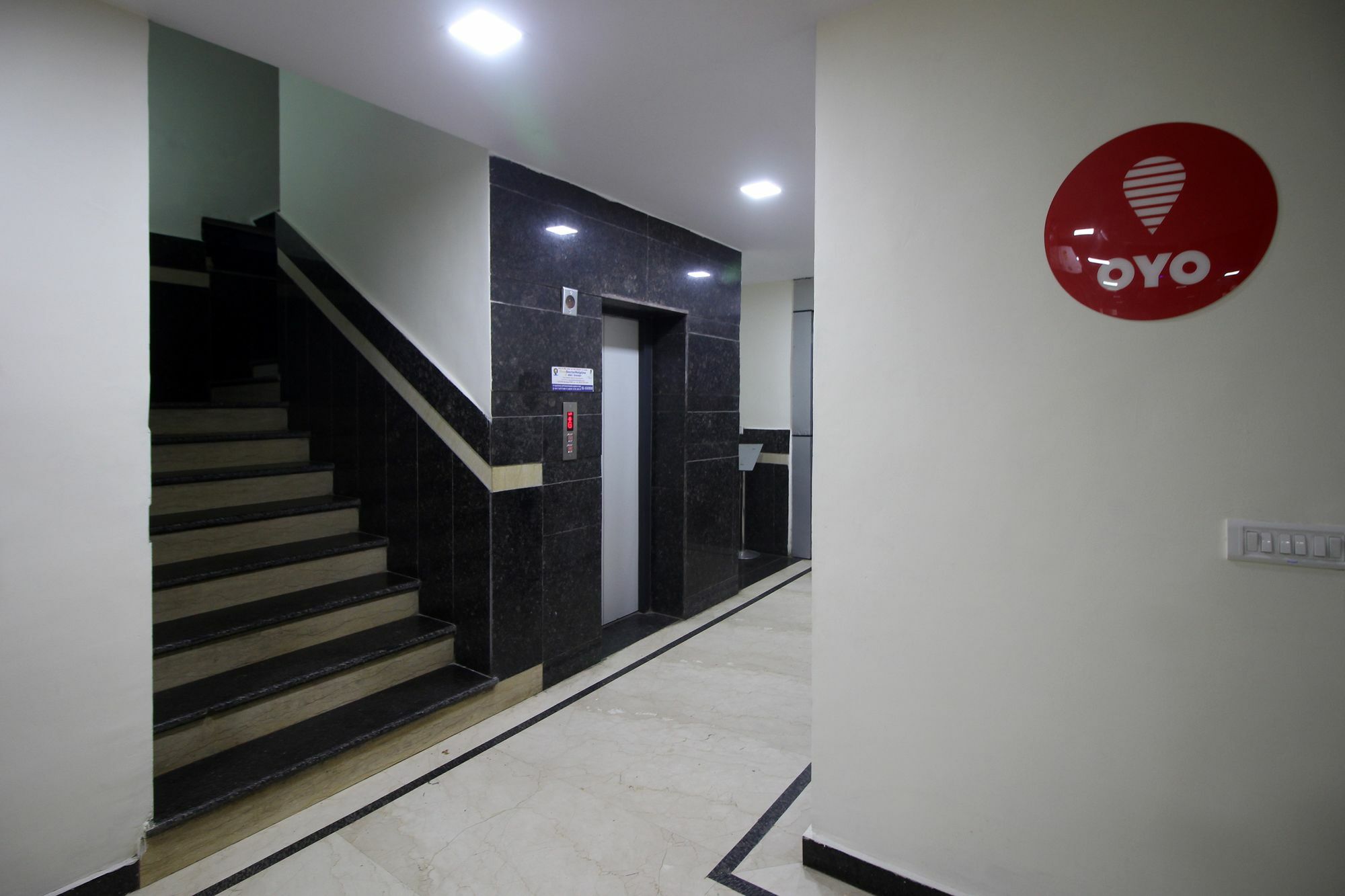 Super Hotel O Global New Delhi Exterior foto